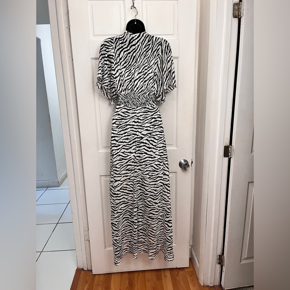 Maje Rachelle Shirred Zebra-Print Jacquard Maxi Dress Size 36 or S - Picture 7 of 16
